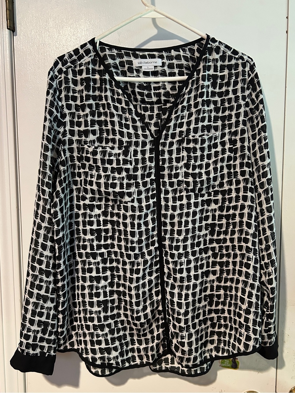 Liz Claiborne Black and White Brushstroke tunic
